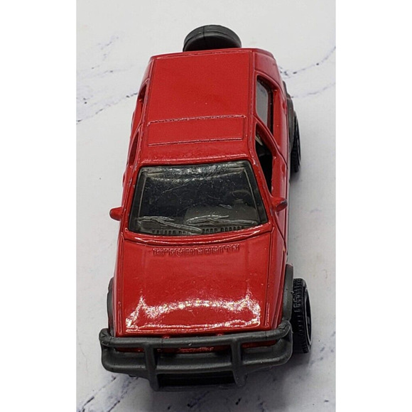2018 Matchbox #99 MBX Road Trip '90 Volkswagen Golf Country Red - Picture 6 of 8